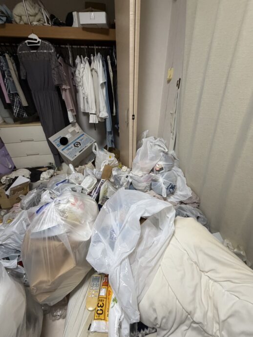 熊本市20代女性のゴミ屋敷の片付け前の画像①